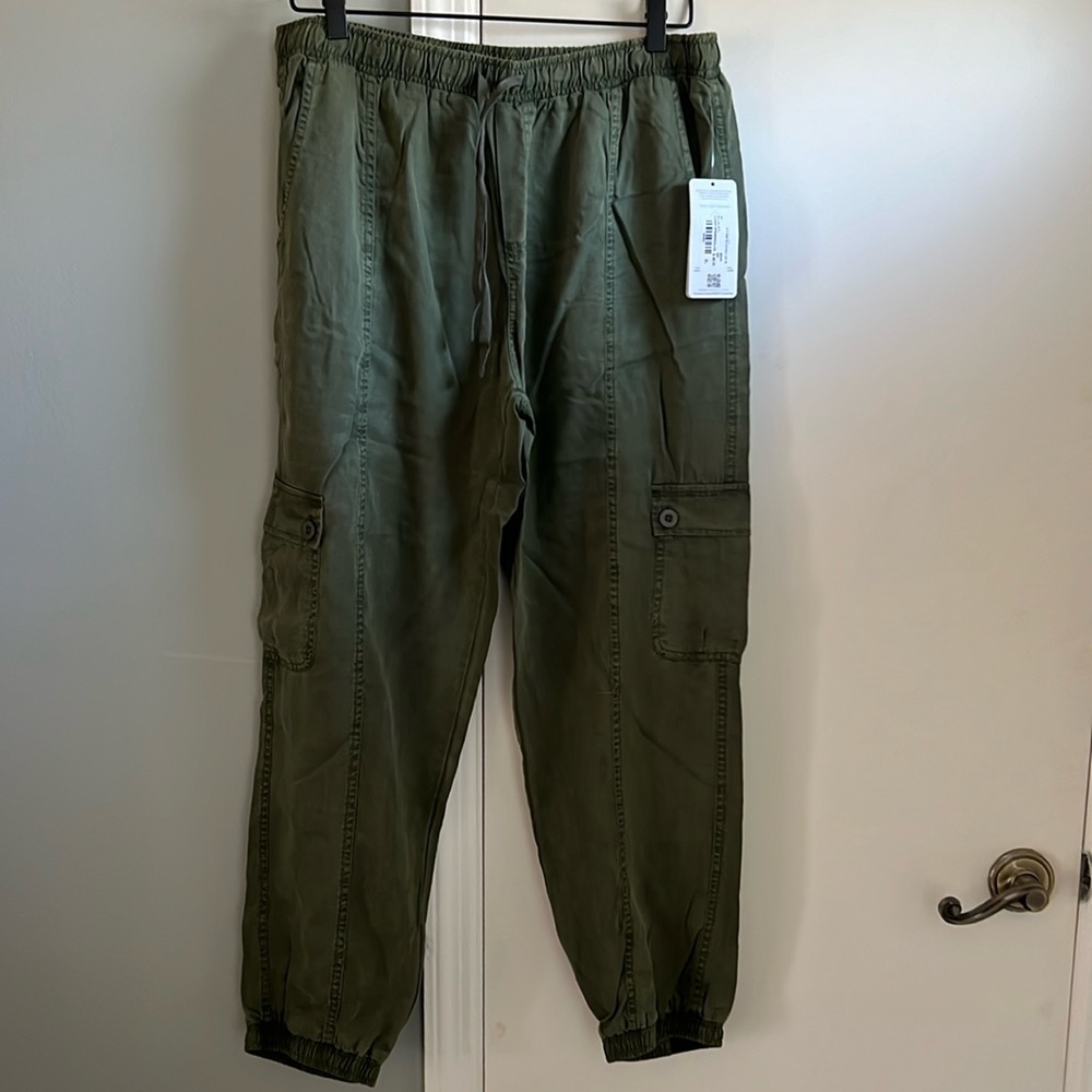 BNWT from Francesca’s tencel joggers size xl